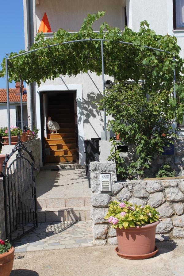 Apartments With A Parking Space Mali Lošinj Exteriér fotografie